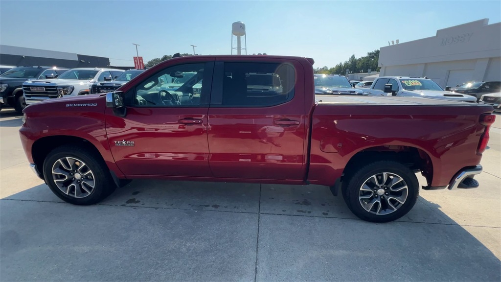 2021 Chevrolet Silverado 1500 LT photo 6