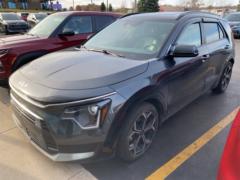 2023 Kia Niro EX Touring photo 2