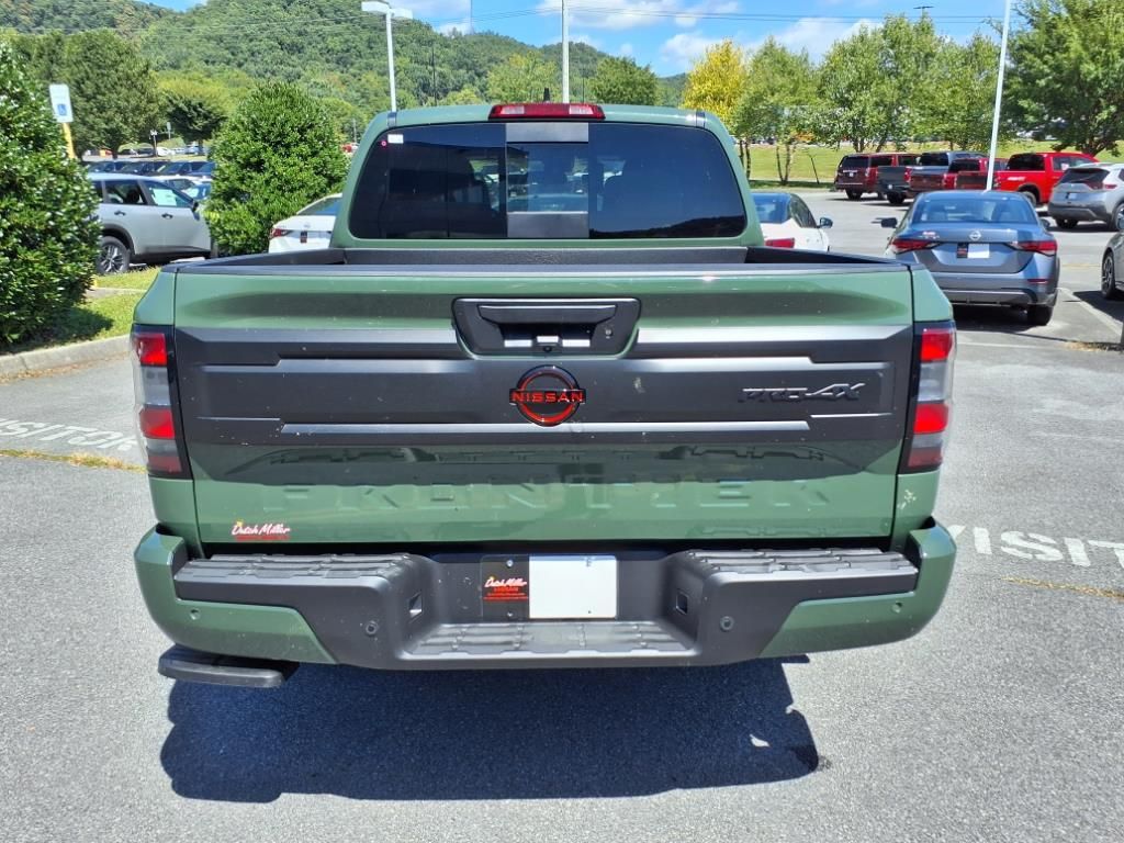 2025 Nissan Frontier Crew Cab PRO-4X photo 4