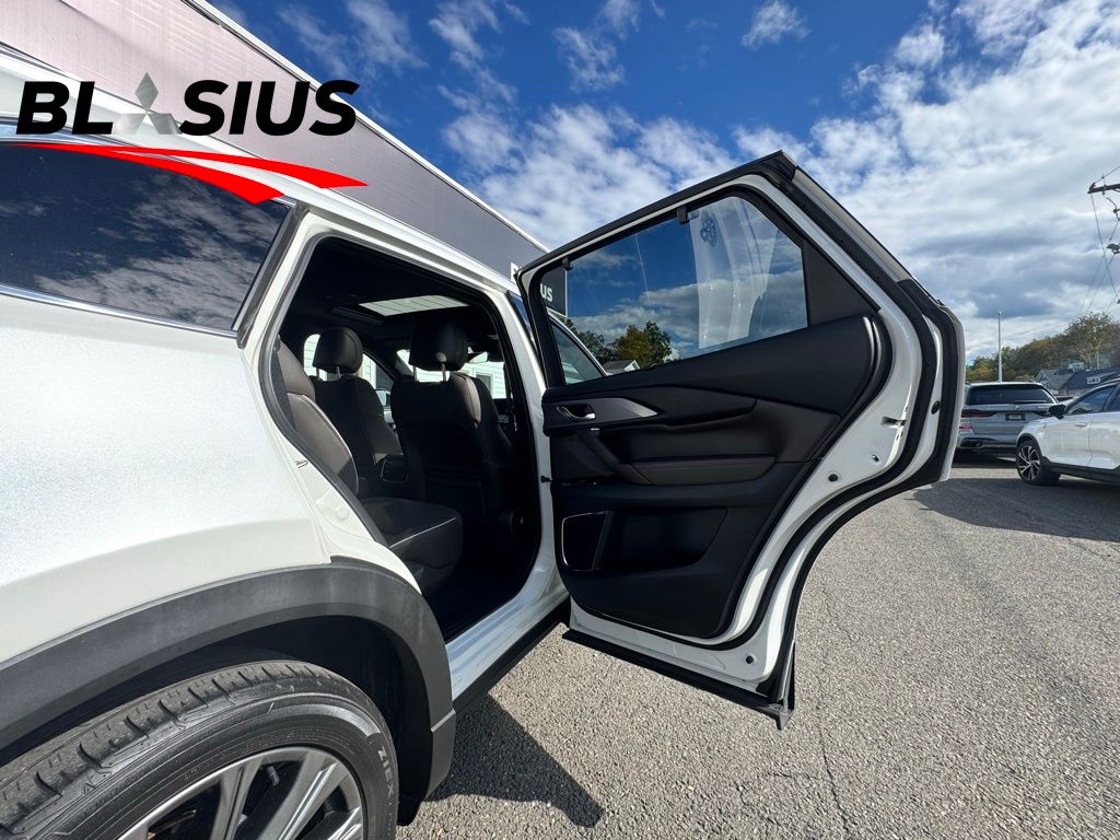 2021 Mazda CX-9 Signature photo 10