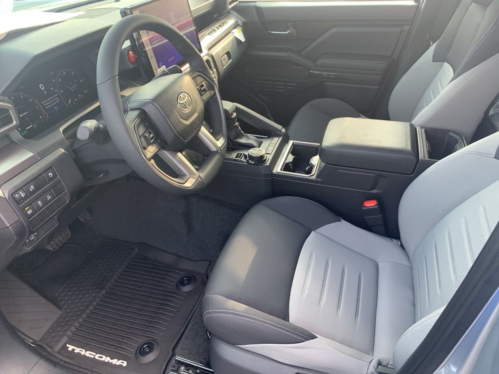 2025 Toyota Tacoma TRD Off-Road Double Cab photo 10