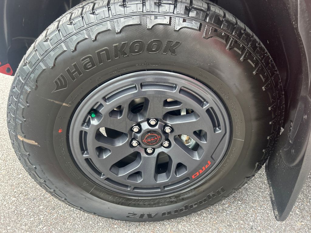 2025 Nissan Frontier PRO-4X photo 37