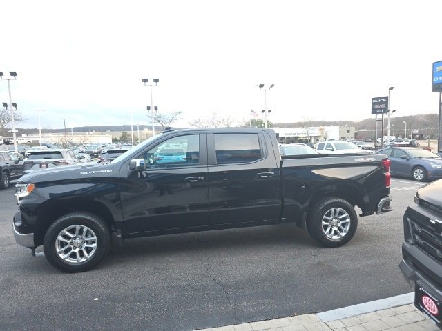 2026 Chevrolet Silverado 1500 LT photo 4
