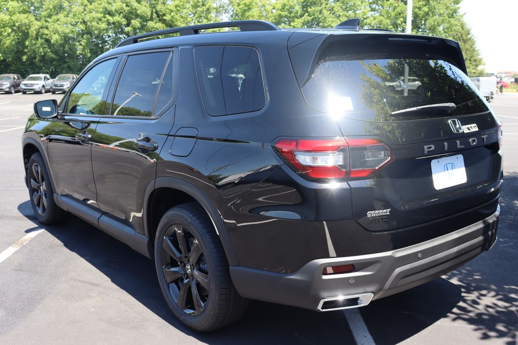 2025 Honda Pilot Black Edition photo 2