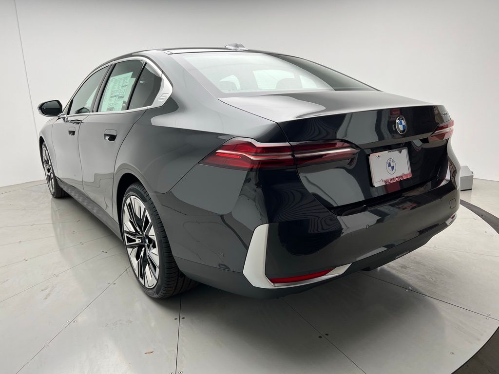 2025 Bmw 530i photo 3