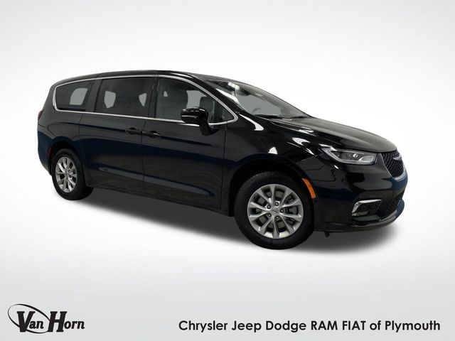 2025 Chrysler Pacifica photo 36