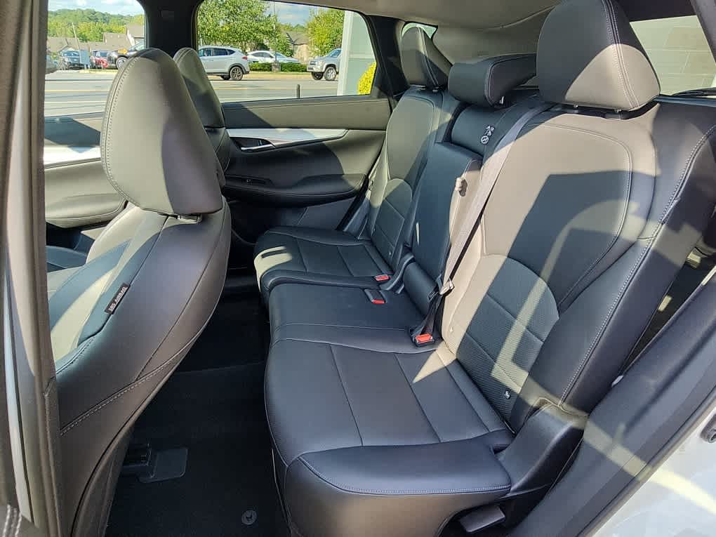 2022 Infiniti QX50 Essential AWD photo 7