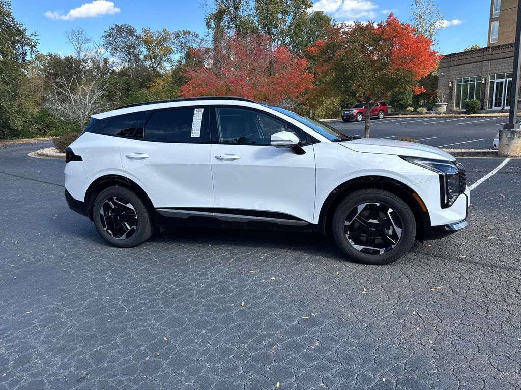 2026 Kia Sportage SX photo 2