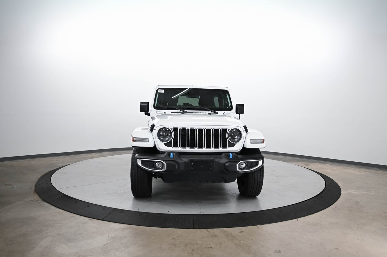 2024 Jeep Wrangler Sahara 4xe photo 2