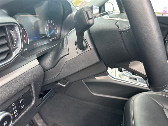 2023 Ford Explorer XLT photo 30