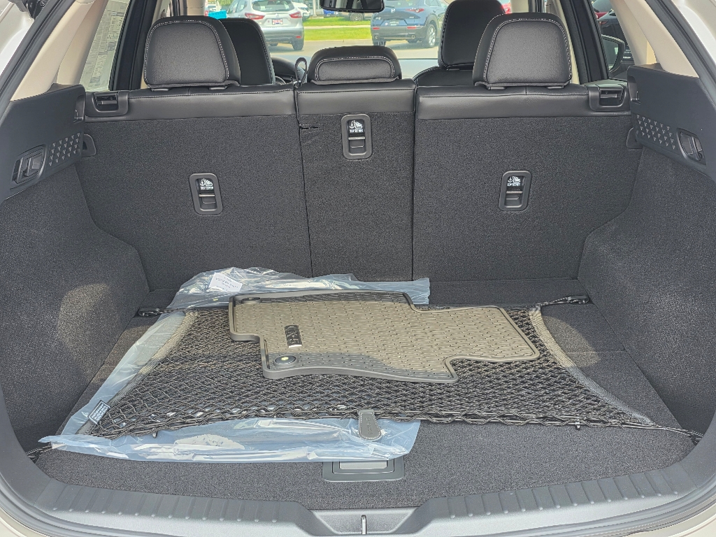2025 Mazda CX-5 2.5 S Preferred photo 4