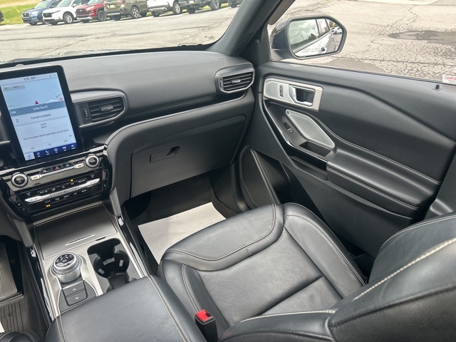 2021 Ford Explorer ST photo 30