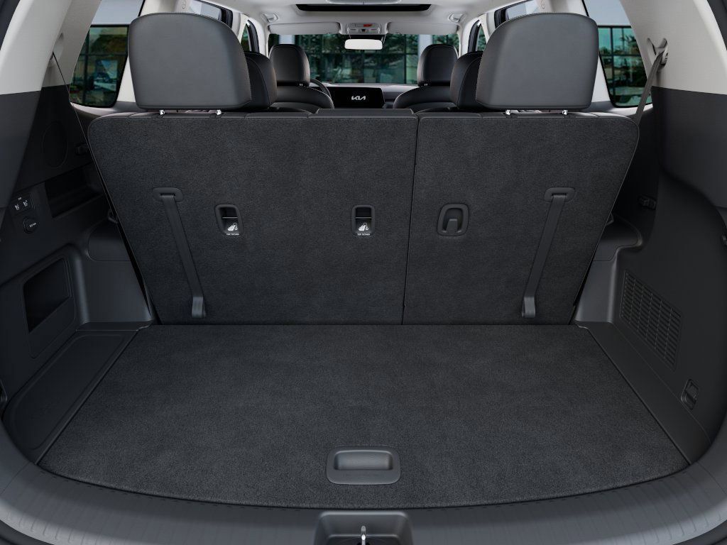 2025 Kia Telluride S photo 16