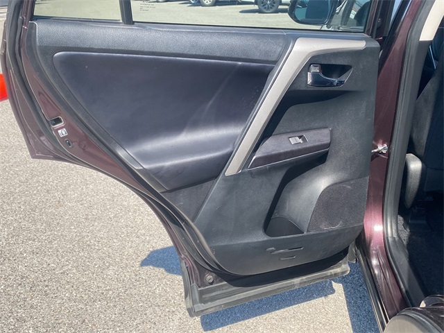 2018 Toyota RAV4 Adventure XLE photo 16
