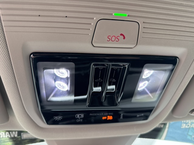 2025 Volkswagen Atlas Peak Edition SE photo 14