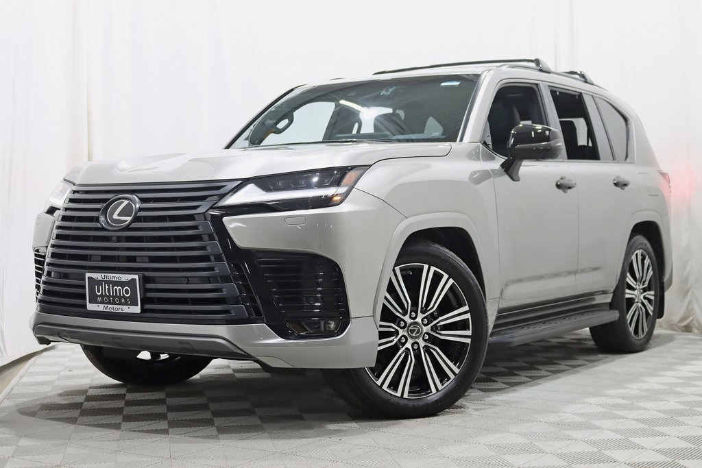2023 Lexus LX 600 Luxury photo 4