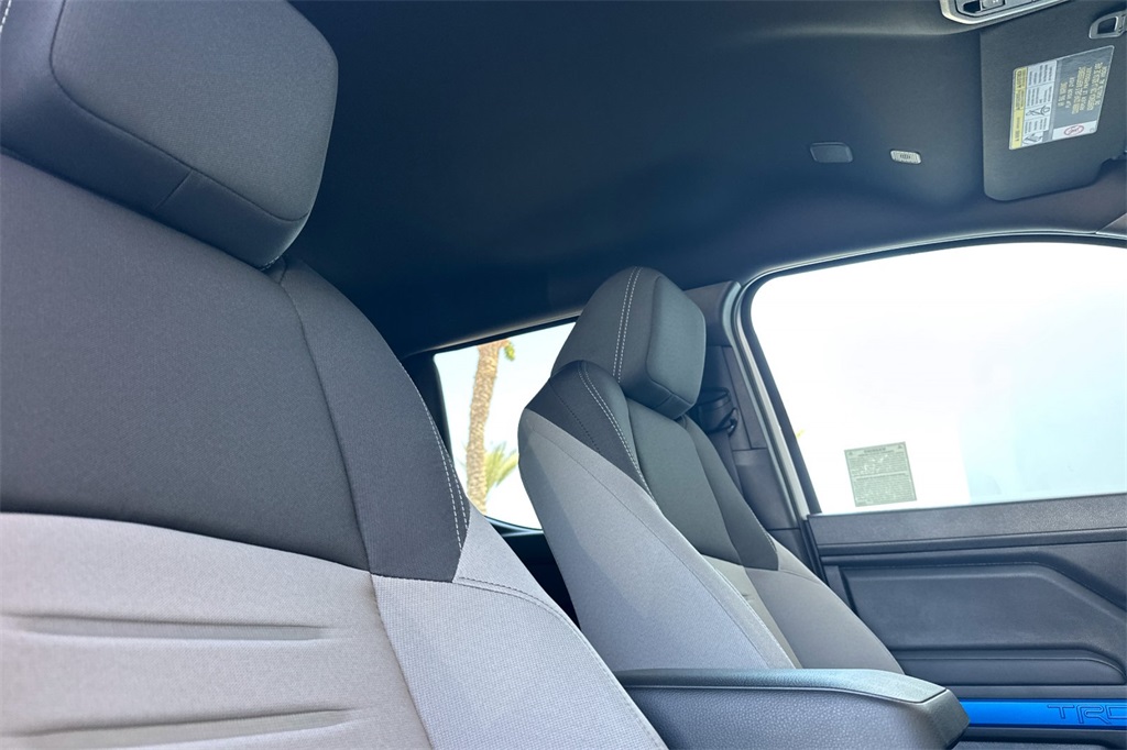 2025 Toyota Tacoma TRD Sport 4x4 Double Cab photo 16