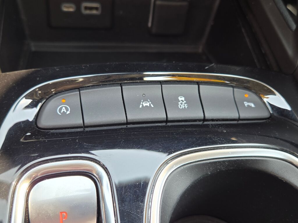 2023 Buick Envision Essence photo 28