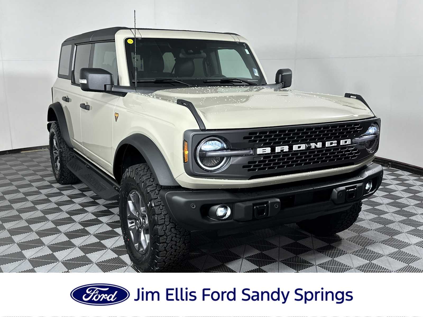 2025 Ford Bronco 4-Door Badlands's photo