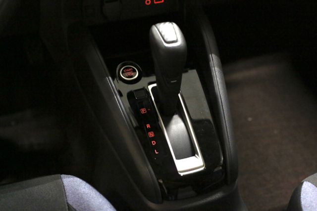 2025 Nissan Versa SV photo 14