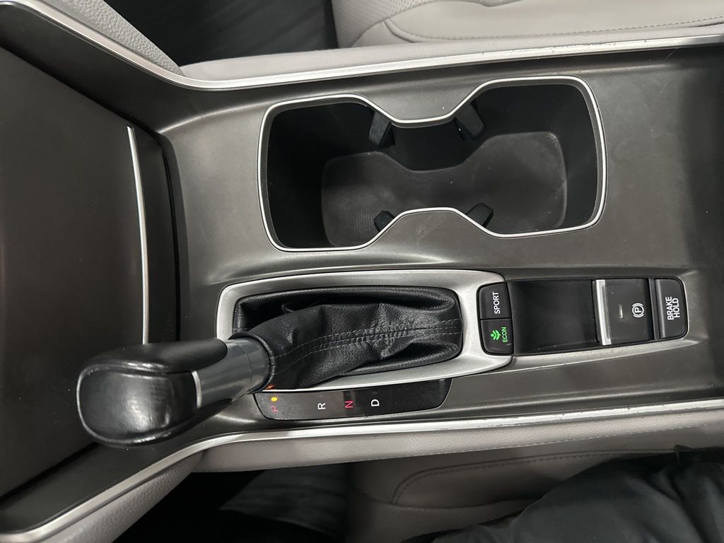 2018 Honda Accord Touring photo 11