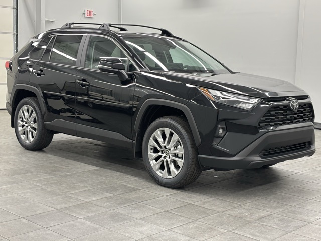 2025 Toyota RAV4 XLE Premium's photo