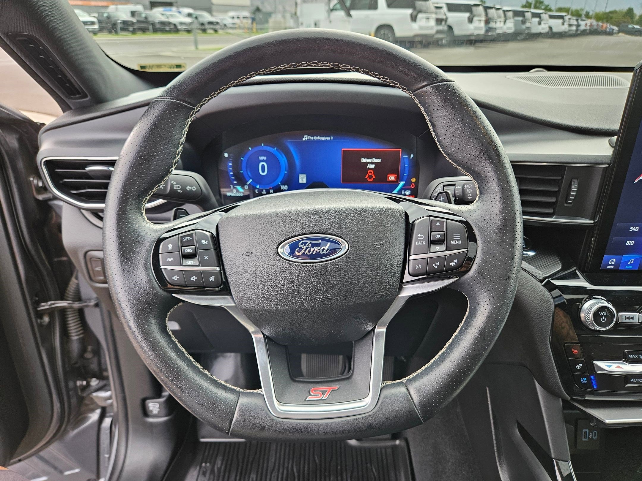 2023 Ford Explorer ST photo 15