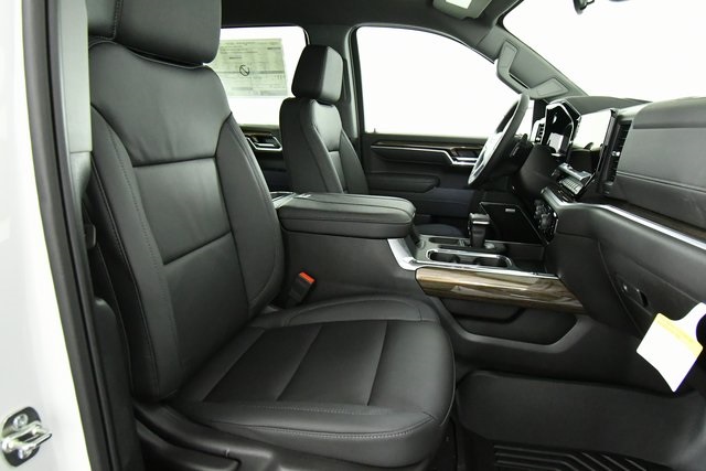 2025 Chevrolet Silverado 1500 RST photo 20