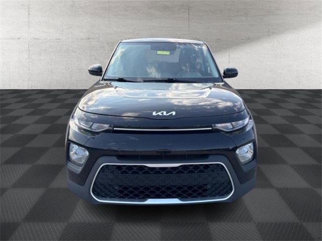 2022 Kia Soul LX photo 2