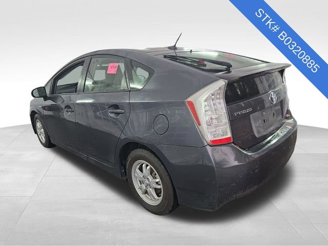 2011 Toyota Prius Three photo 2