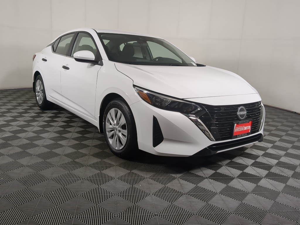 2025 Nissan Sentra S's photo