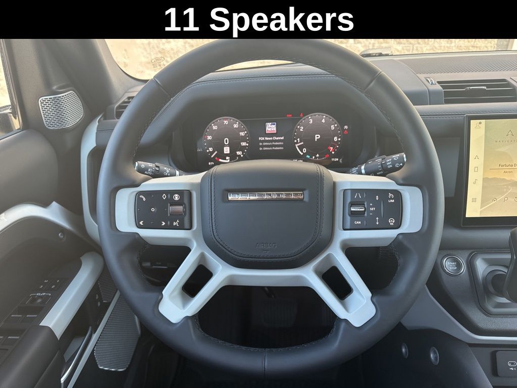 2024 Land Rover Defender 130 X-Dynamic SE photo 15