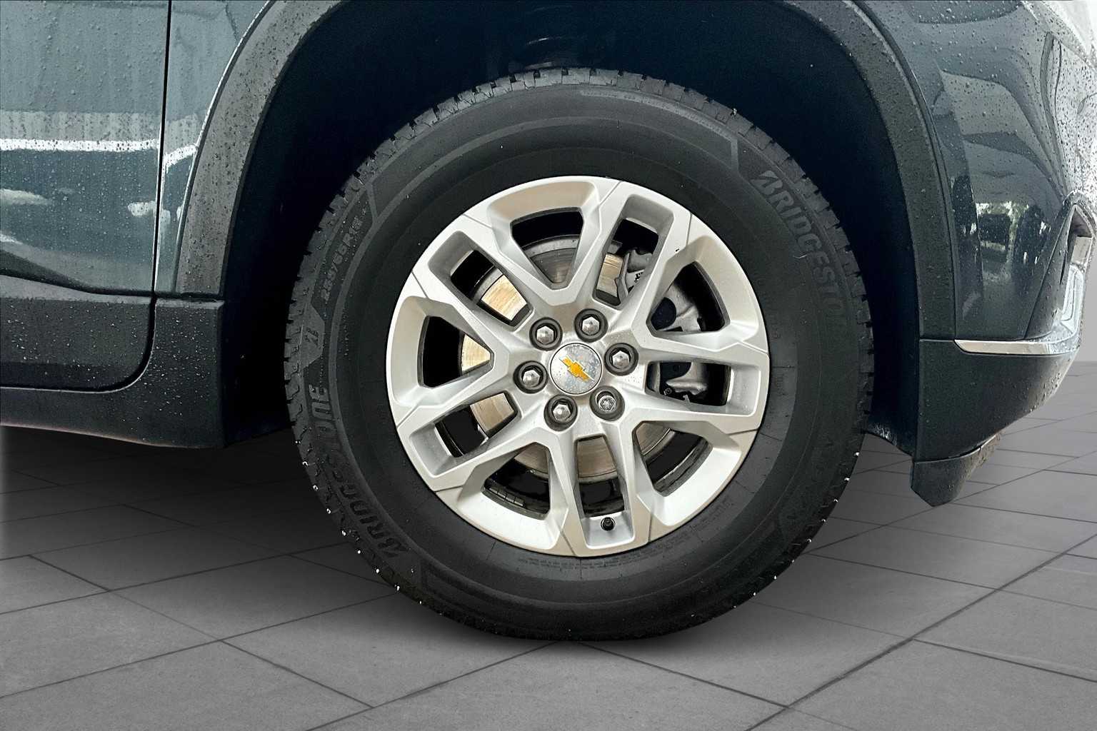 2021 Chevrolet Traverse Cloth photo 9
