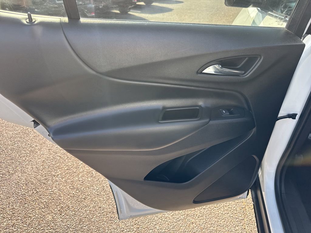 2023 Chevrolet Equinox LT photo 8