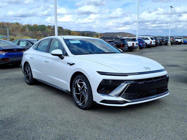 2026 Hyundai Sonata SEL's photo
