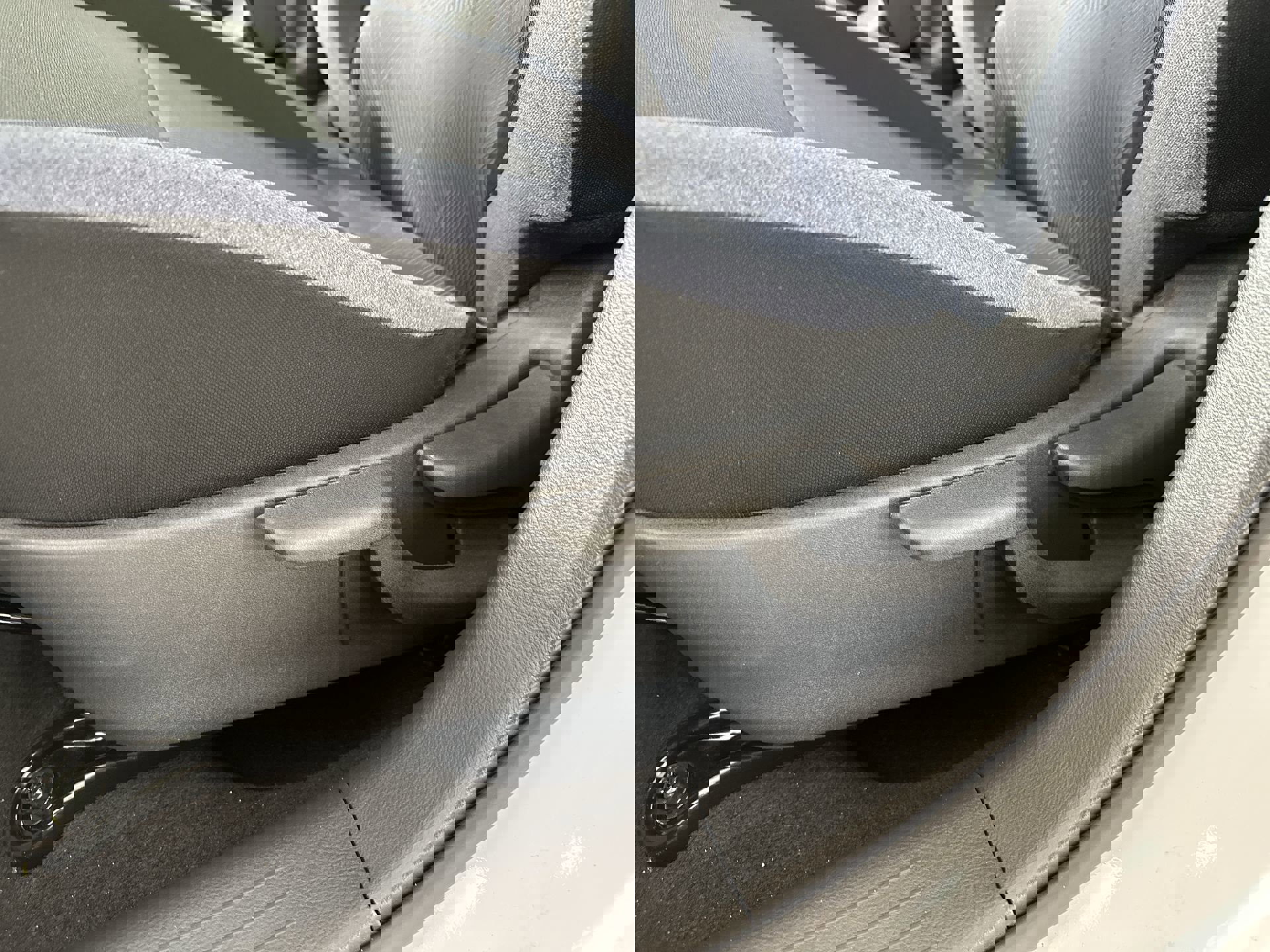 2025 Nissan Versa SV photo 12