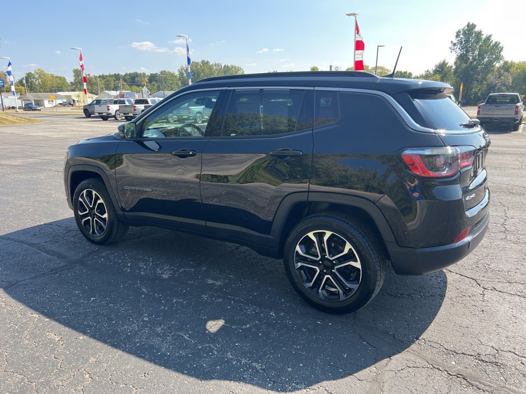 2022 Jeep Compass Limited photo 3