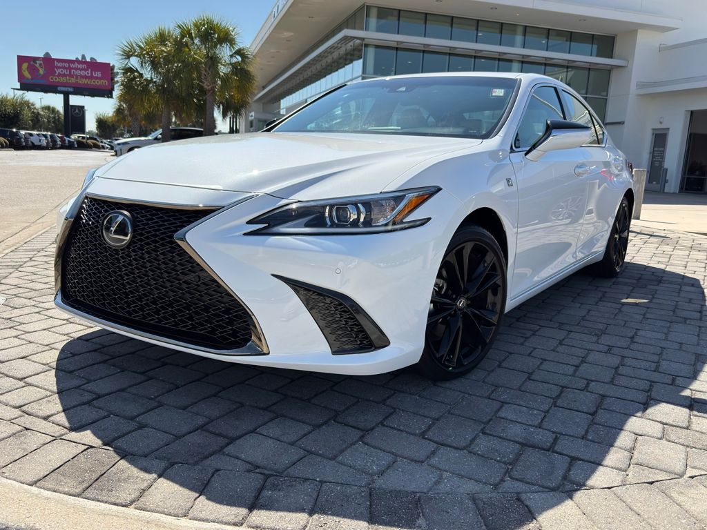 2022 Lexus ES F SPORT's photo