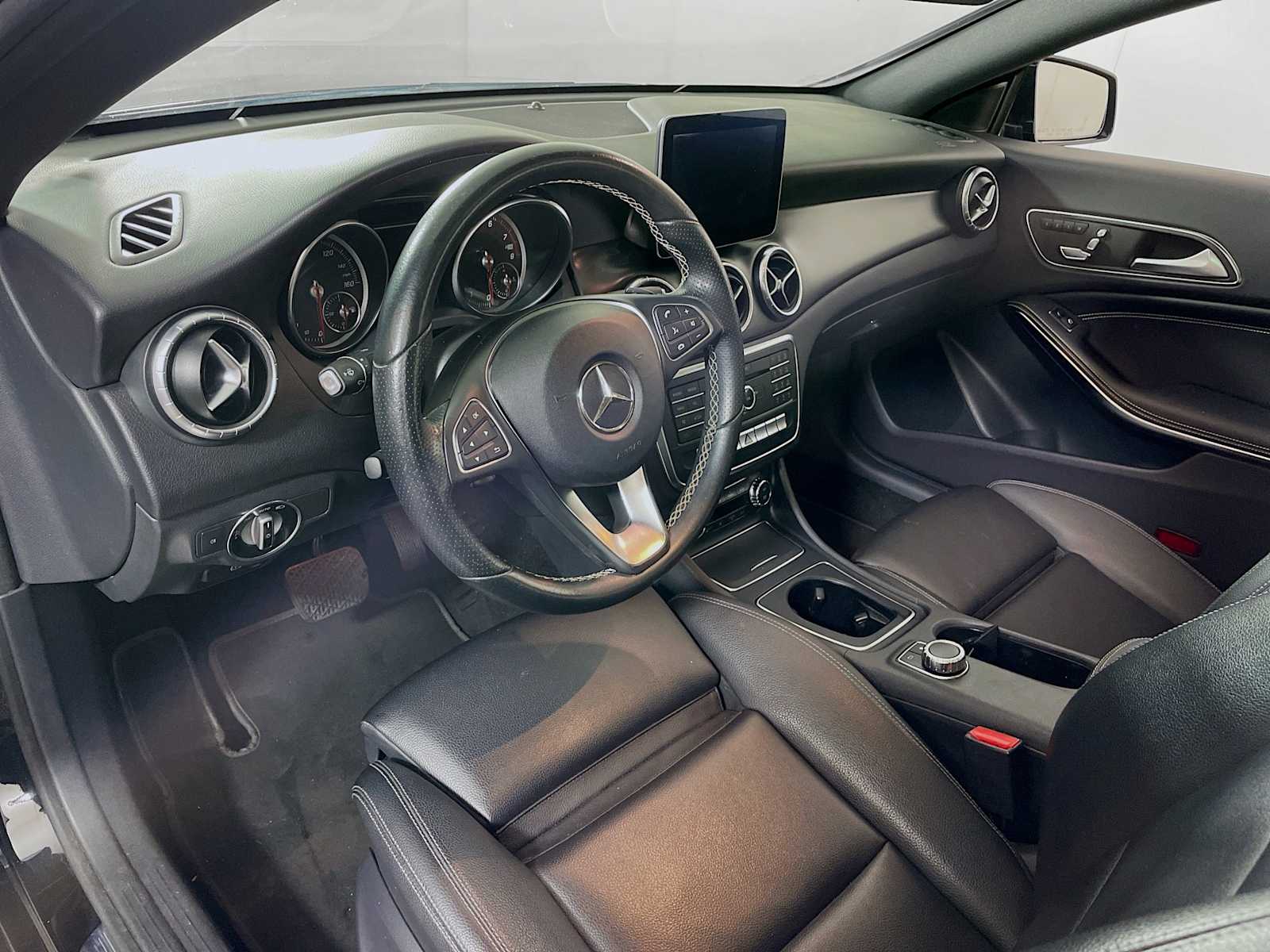 2018 Mercedes Benz CLA 250 4MATIC photo 7