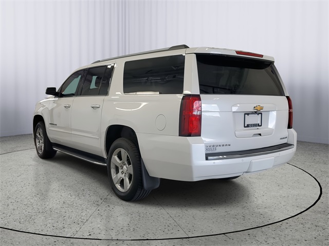 2020 Chevrolet Suburban Premier photo 3