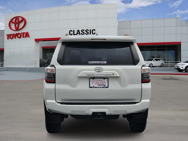 2022 Toyota 4Runner SR5 Premium photo 3