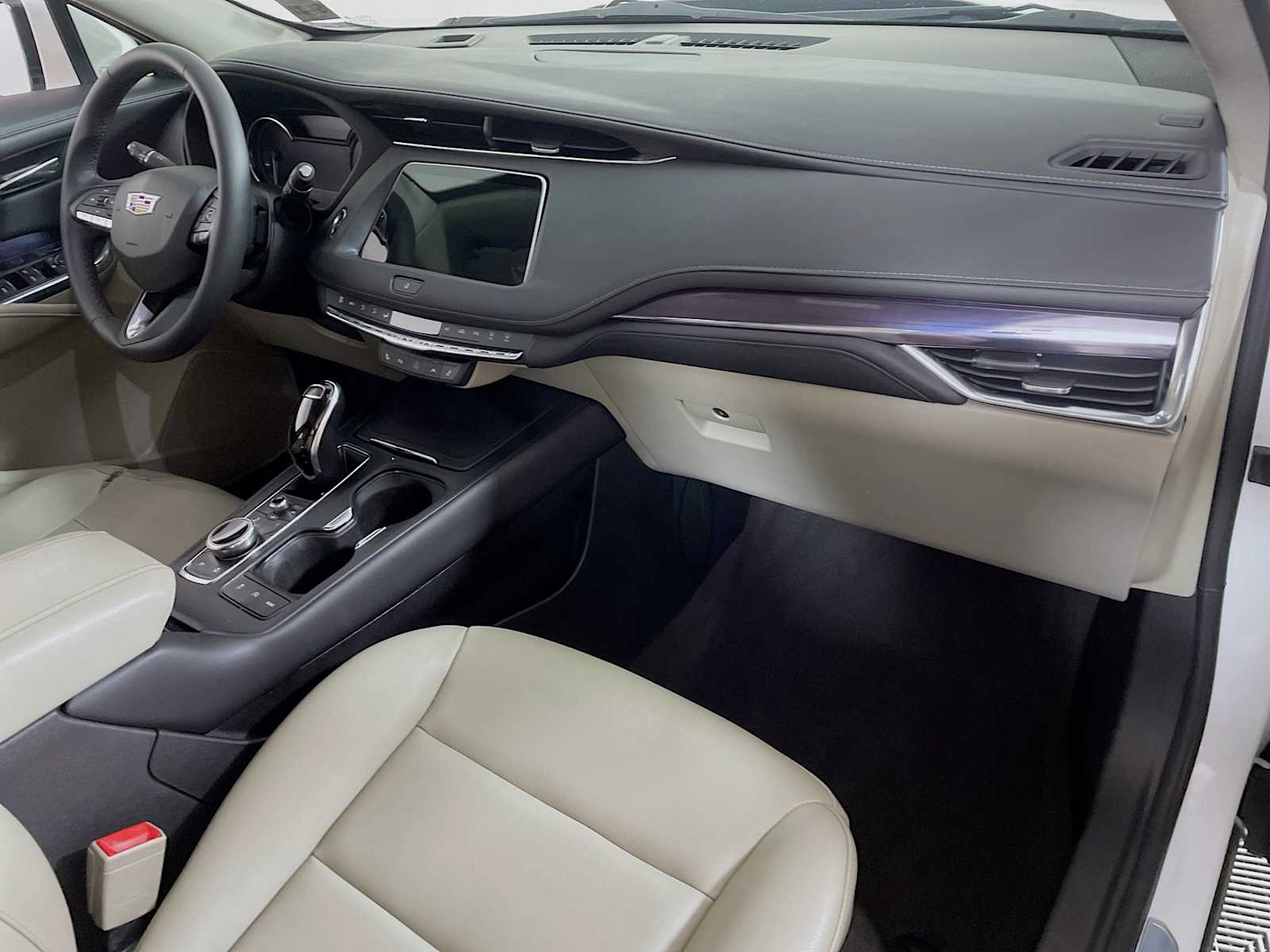 2022 Cadillac XT4 Luxury photo 26