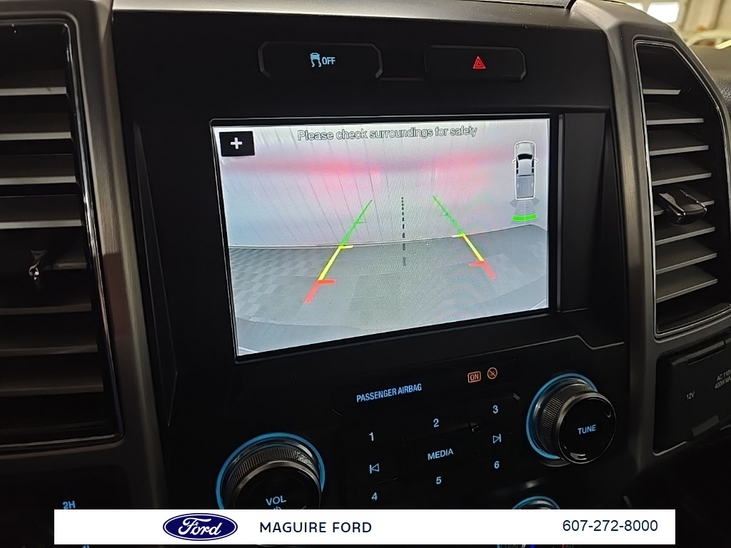 2019 Ford F-250 Platinum photo 16