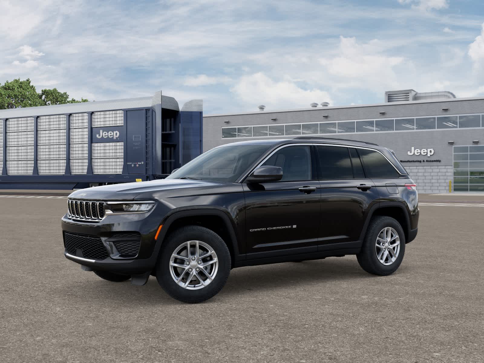2025 Jeep Grand Cherokee Laredo X photo 2