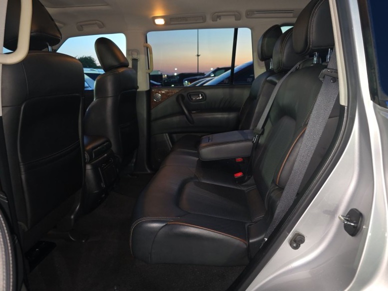 2018 Nissan Armada SL photo 13