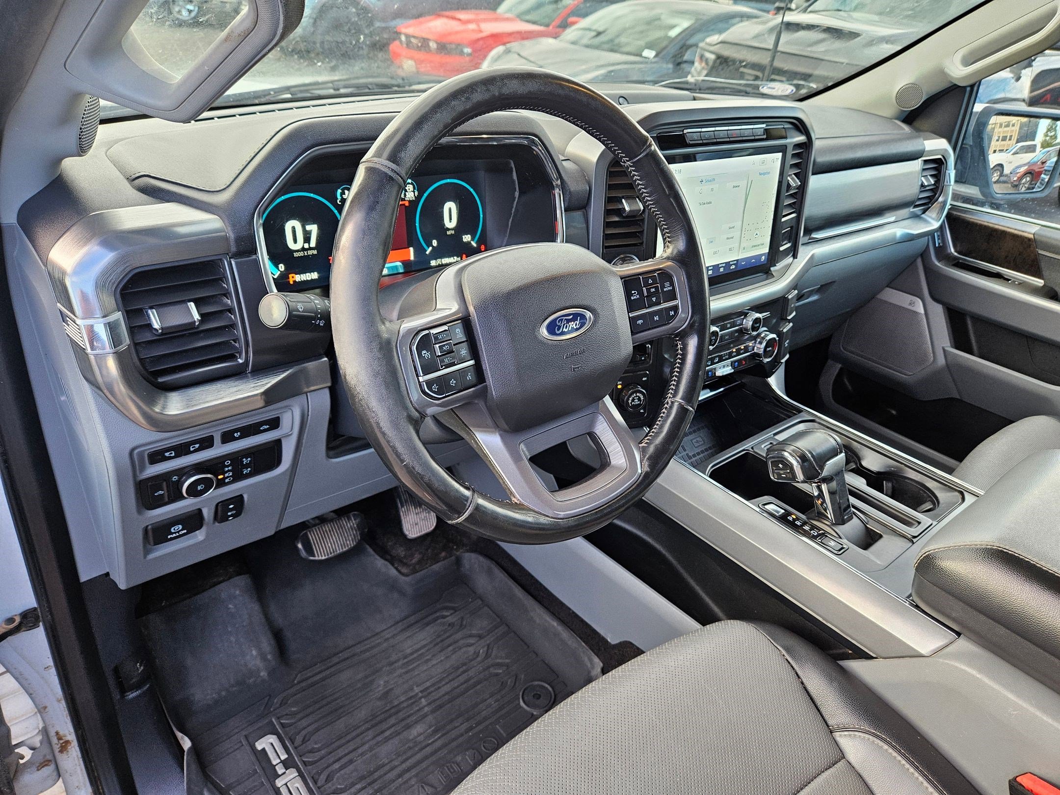 2022 Ford F-150 Lariat photo 11