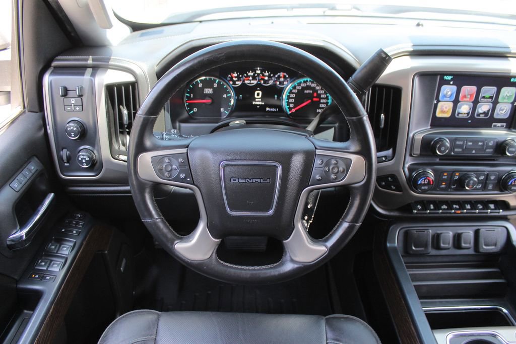 2017 Gmc Sierra 2500 HD Denali photo 16