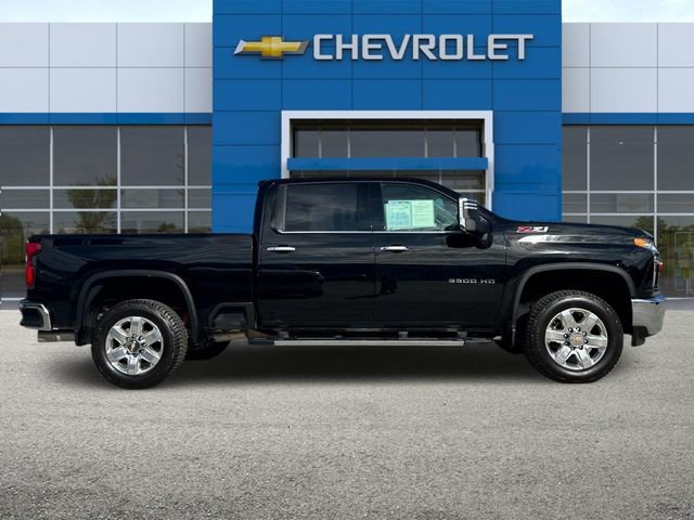 2021 Chevrolet Silverado 3500HD LTZ photo 3