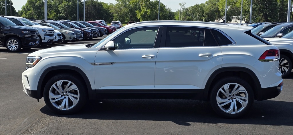 Certified 2020 Volkswagen Atlas Cross Sport SEL with VIN 1V2ME2CA3LC214632 for sale in St. Cloud, Minnesota