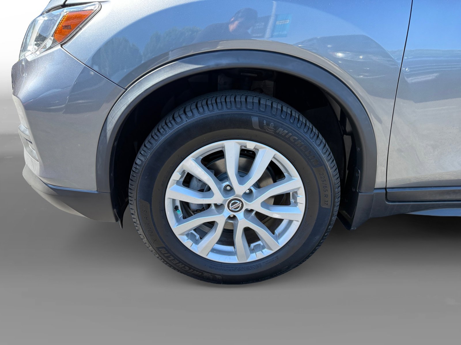 2020 Nissan Rogue SV photo 8